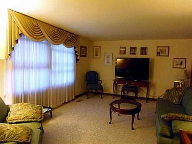 2nd image of 305 McWilliams Dr