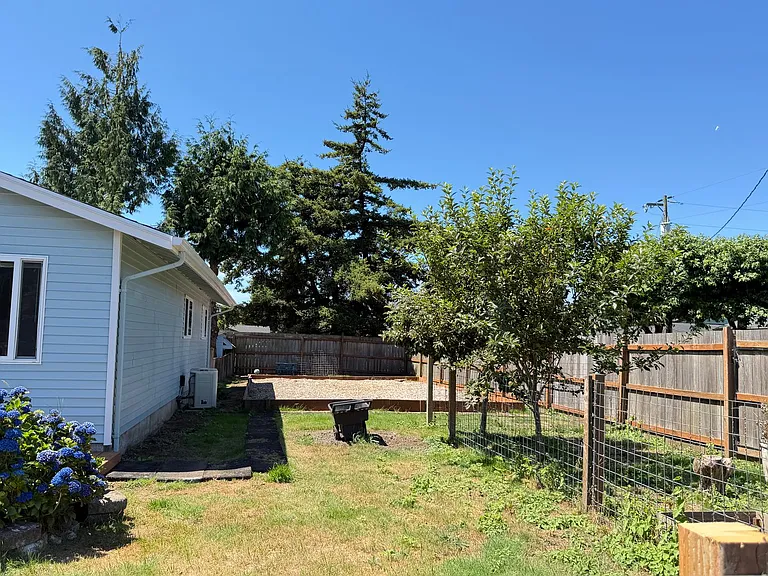 602 Ash Ave — Photo 7