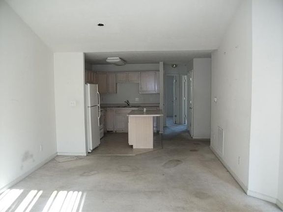 4th image of 4661 Kelvington Dr