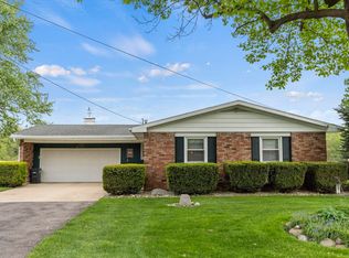 1505 N Terrace Hills Rd, Kendallville, IN 46755