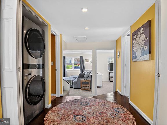 3rd image of 134 Evans St
