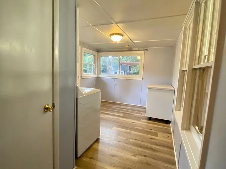 304 Columbus Dr — Photo 21