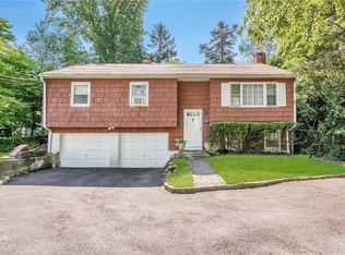 1137 Dobbs Ferry Rd, White Plains, NY 10607