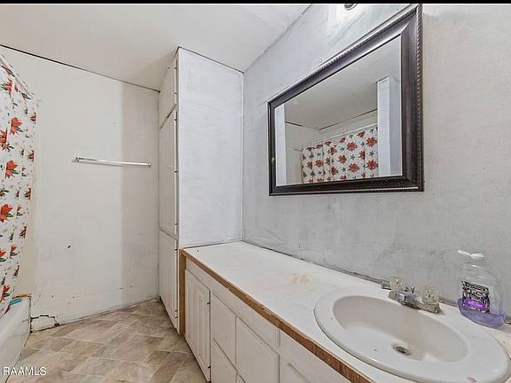 4th image of 505 S Guegnon St