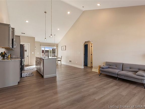 4th image of 2058 Harmony Lane
