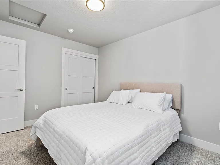 2783 W Palouse St — Photo 25