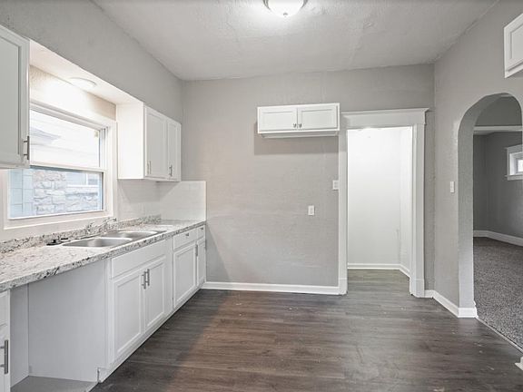 5th image of 3944 Bellefontaine Ave