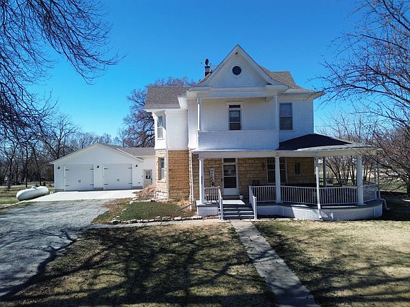 2nd image of 203 S East St