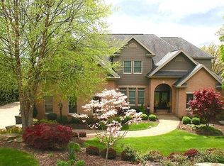 4079 Manor Oaks Ct, Murrysville, PA 15632