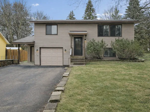 923 123rd Ln NW, Coon Rapids, MN 55448