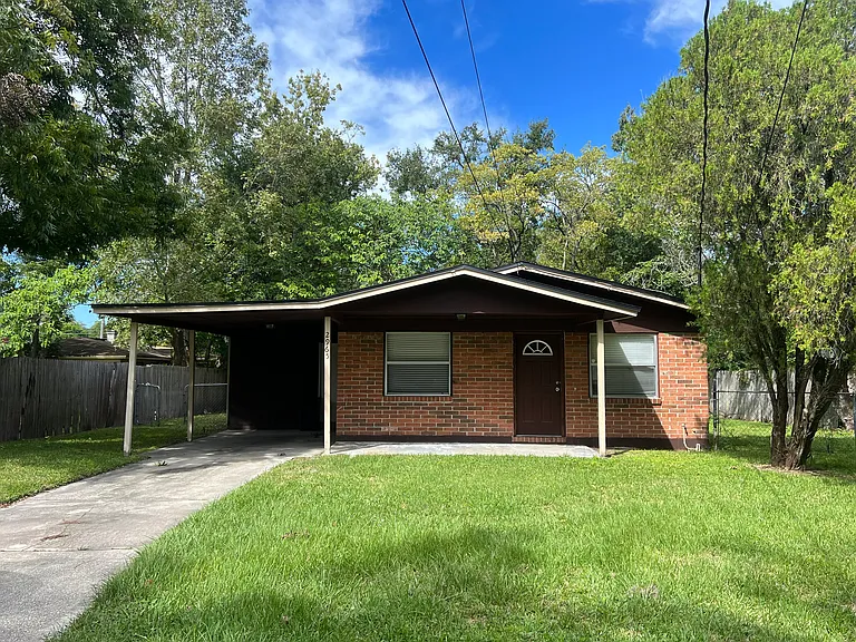2965 Sunset St — Photo 1