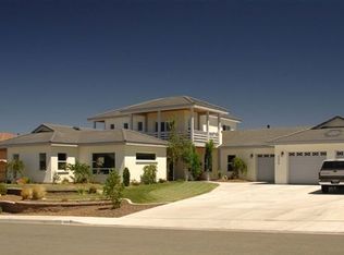 5556 Vista Terrace Ln, Sparks, NV 89436