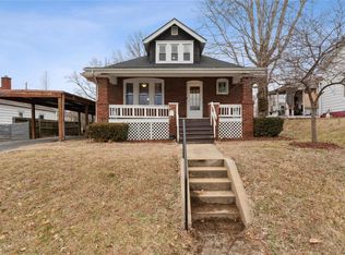707 N Charles St, Belleville, IL 62220