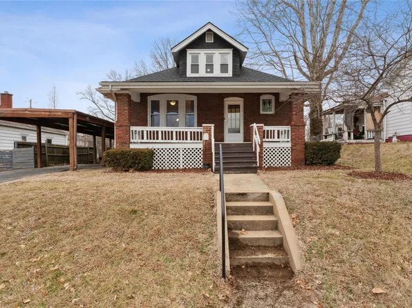 707 N Charles St, Belleville, IL 62220