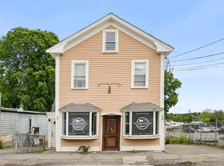 226 Merrimac St, Newburyport, MA 01950