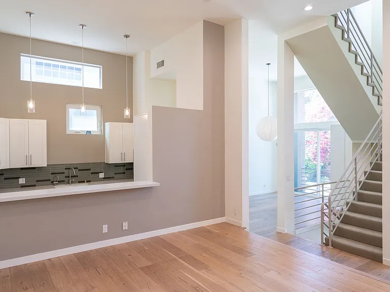 633 Museum Dr — Photo 6