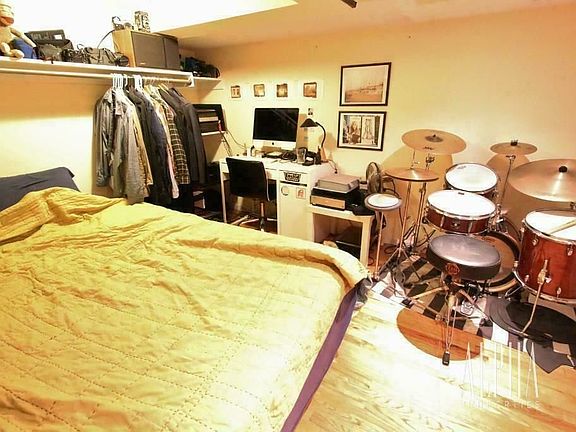 3rd image of 332 E 95th St #1A