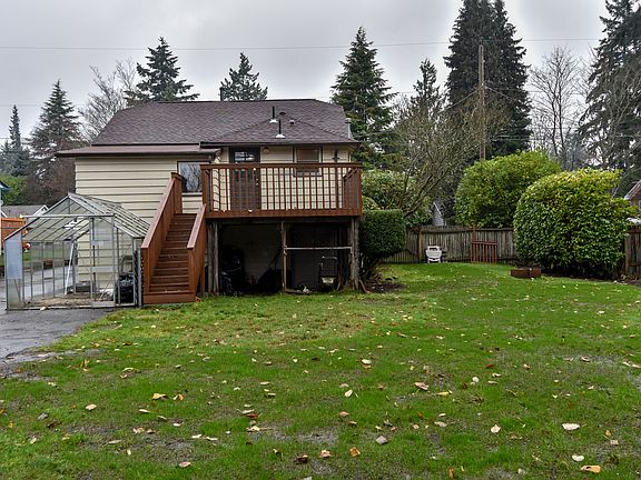 2nd image of 1821 NE 171st St
