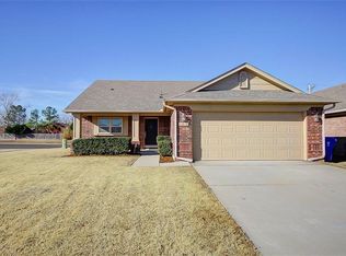 1812 Leeds Ln, Norman, OK 73071