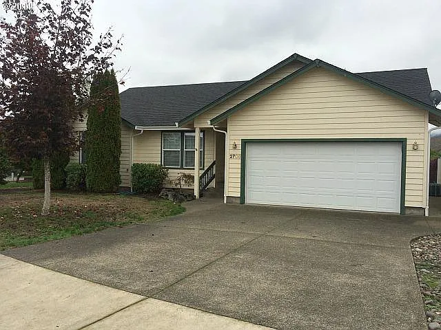 2708 Golfview Ave — Photo 1