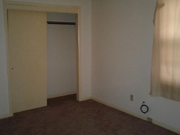 2nd bedroom with large closet