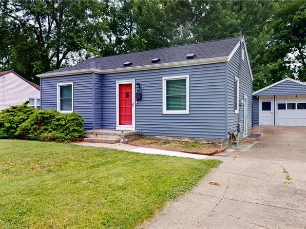 1812 55th St, Des Moines, IA 50310
