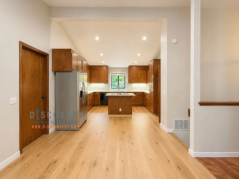 1188 Glencourt Dr — Photo 16