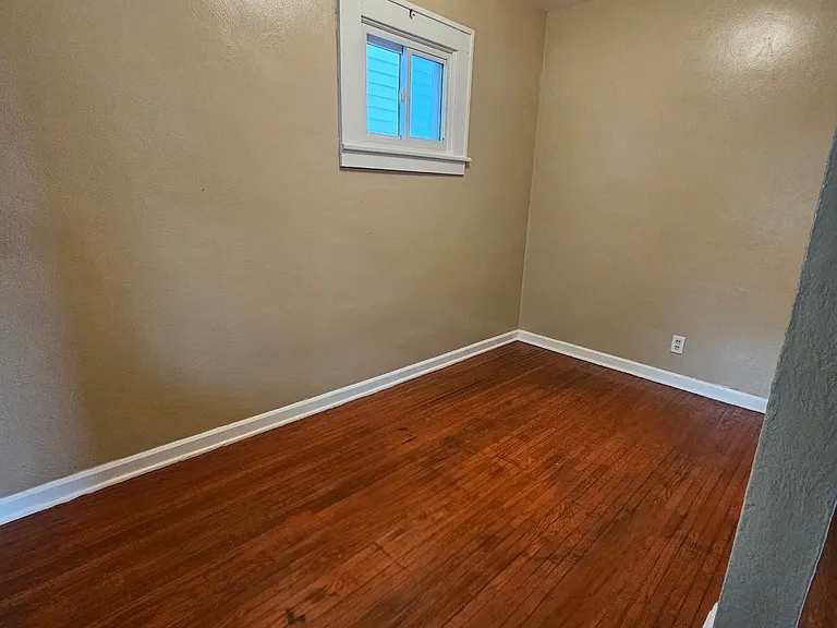 257 Wasaon St — Photo 9