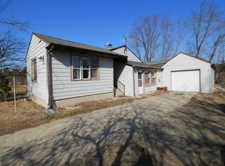 11502 W Bonniwell Rd, Mequon, WI 53097