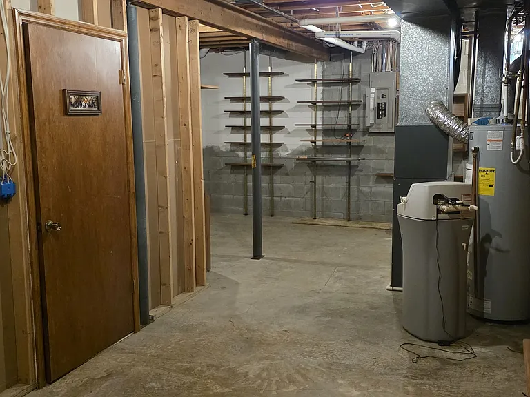 3992 Villa Dr — Photo 17