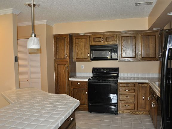 Open Kitchen with island