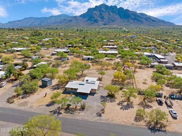 8822 N Marathon Dr, Tucson, AZ 85704