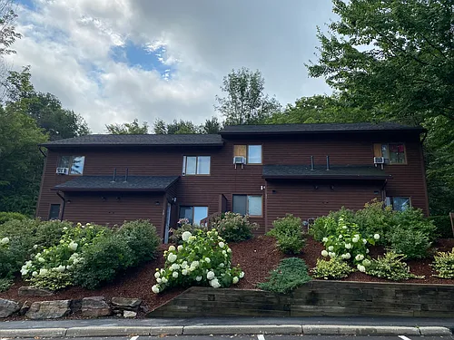 121 Village Heights Rd Photo 1
