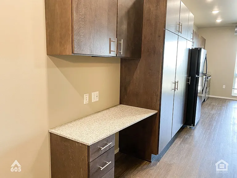 University Hills Village — Photo 49