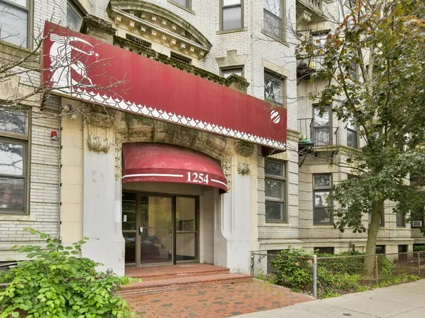 1254 Commonwealth Ave APT 1, Allston, MA 02134