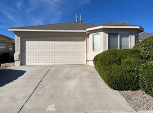 315 Calle Amarillo SW, Albuquerque, NM 87121