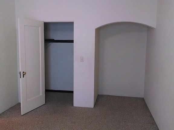 3rd image of 433 Nutmeg St APT 3