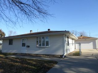 2409 10th St, Silvis, IL 61282