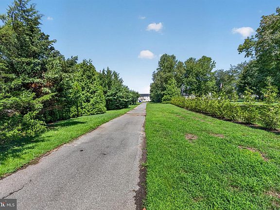 2nd image of 20881 Johnson Rd