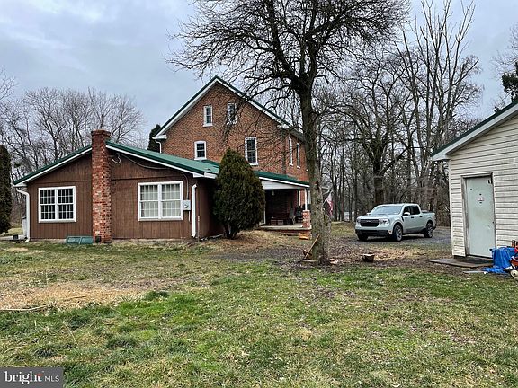 4th image of 135 Eastland Dr
