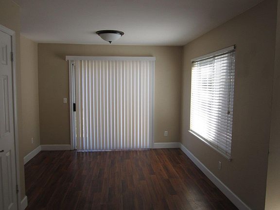 3rd image of 620 Las Palmas Dr