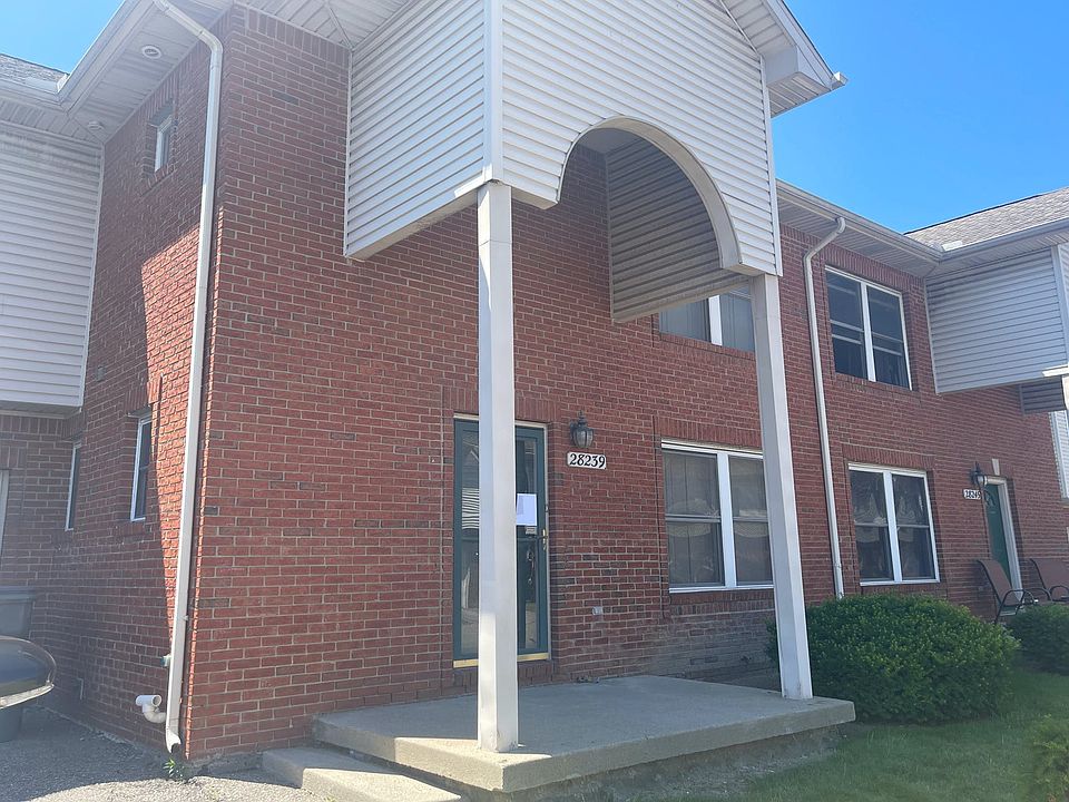 2nd image of 28239 Deplanche Ln