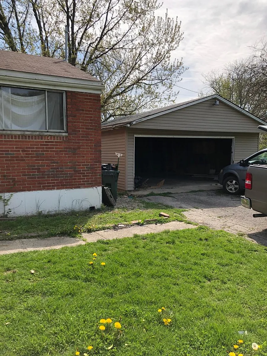988 Scottswood Rd photo 1