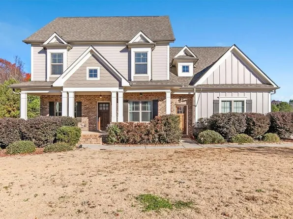 4031 Silverstone Dr, Braselton, GA 30517