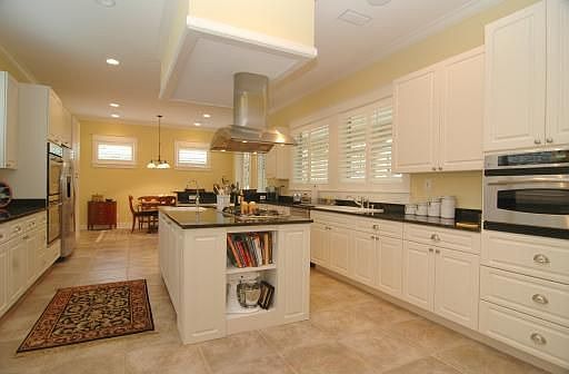 5th image of 5224 Bayshore Blvd