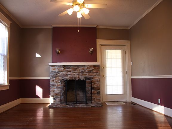 2nd image of 2272 Chestnut Ave