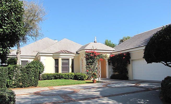 1st image of 211 Sundial Ct