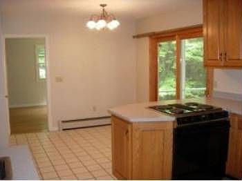 5th image of 30 Woodland Dr
