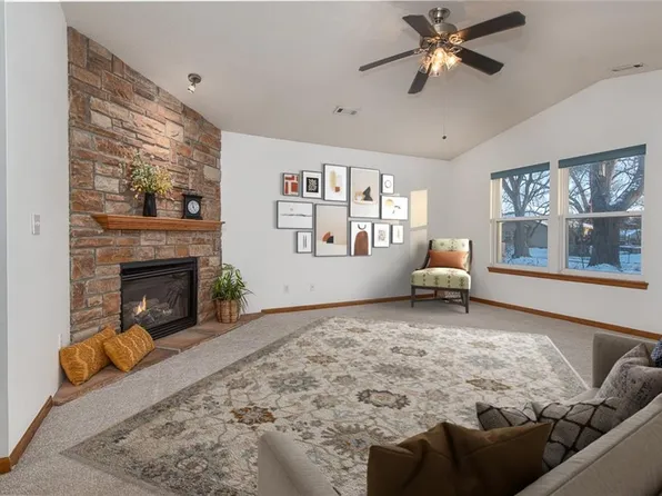 429 Lincoln St, Lawrence, KS 66044
