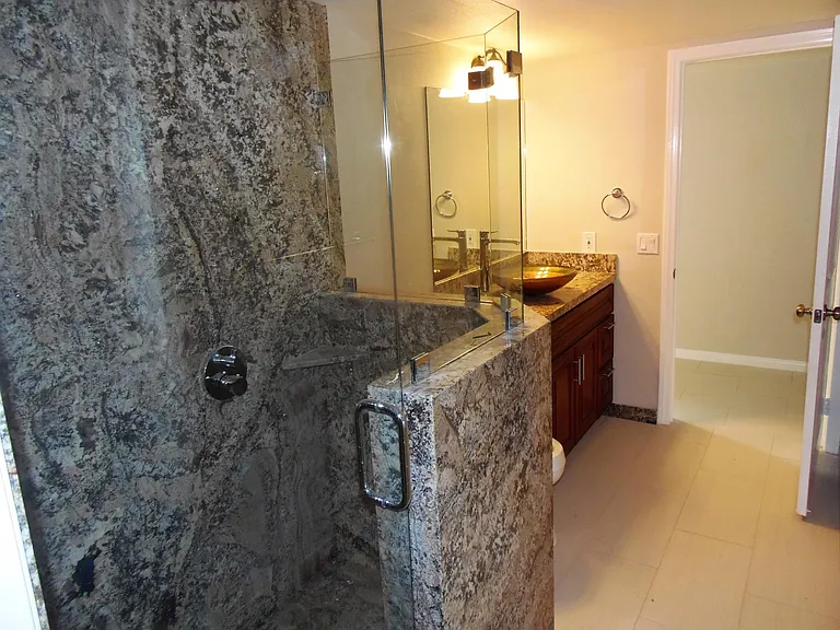 28020 Avenida Maravilla — Photo 7